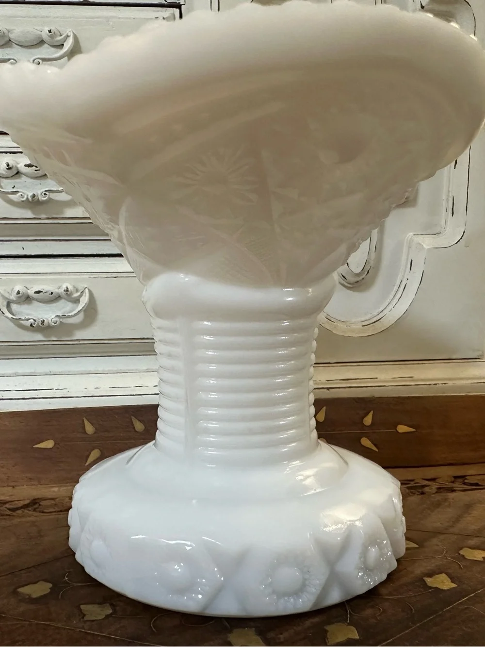 N/A classic white
